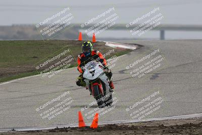 media/Nov-29-2025-TrackDaz (Sat) [[10ae2d9bce]]/B Group/Session 3 (Outside Grapevine)/